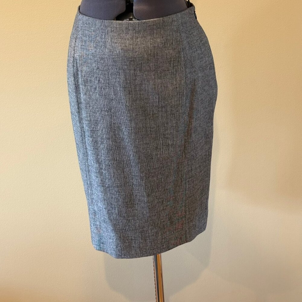 Carlisle size 2 wool blend skirt